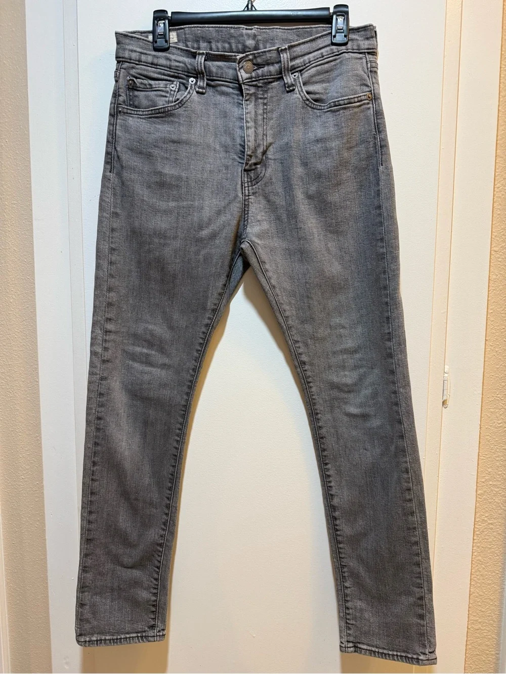 Levi's Men's Skinny Jeans in Heather Gray